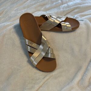 Reef Women's Cushion Spring Bloom Metallic Bronze Crisscross Slide Sandals